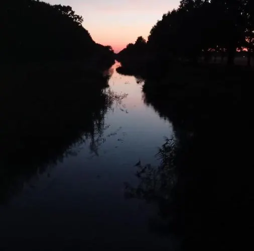 Weidmannsruh - Grosse Mit 3 Schlafzimmern 公寓